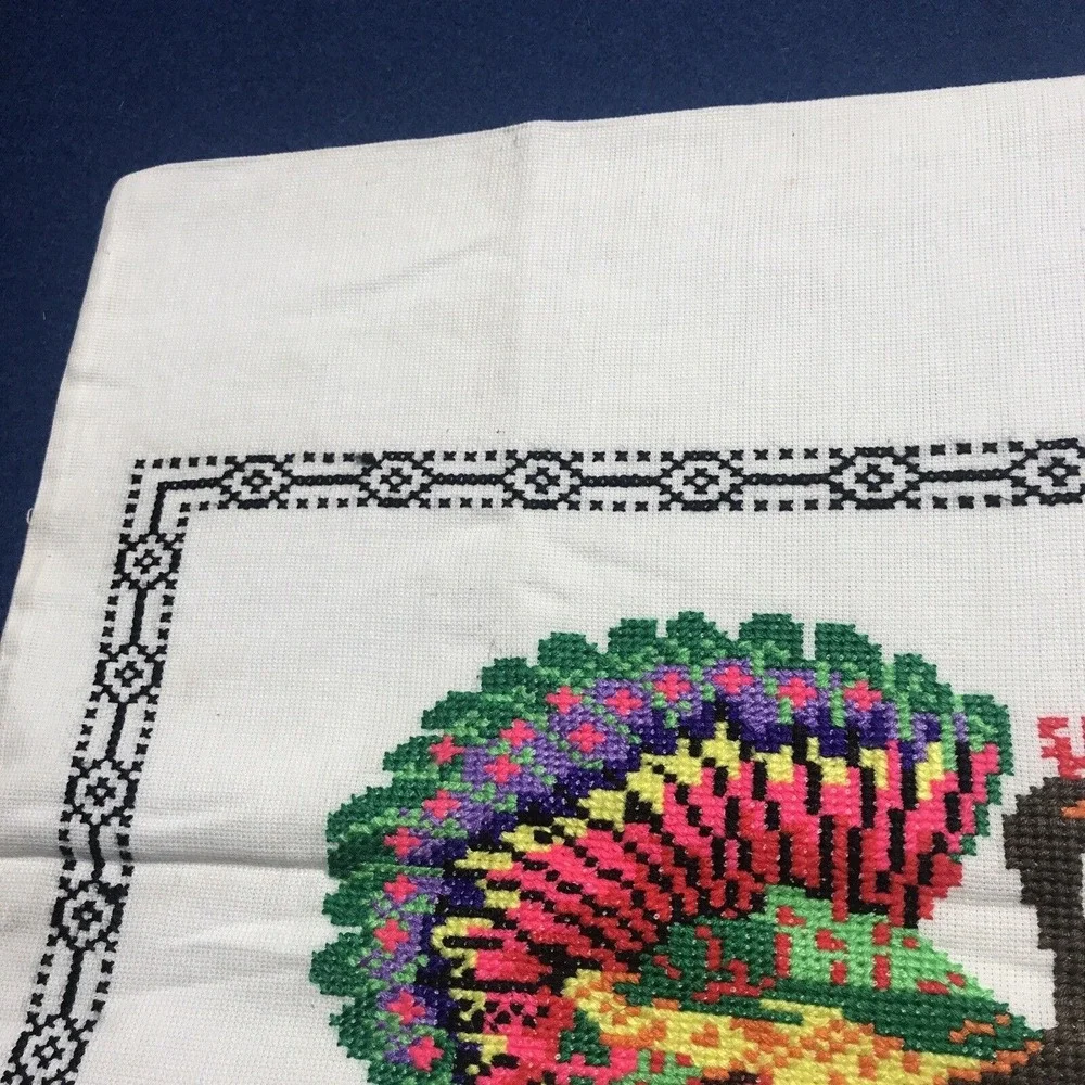 1 Embroidered Peacock Ukrainian Folk Pillow‎ Case Handmade 26